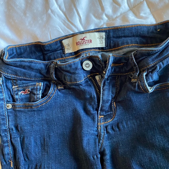 Hollister Jeans - Picture 1 of 3